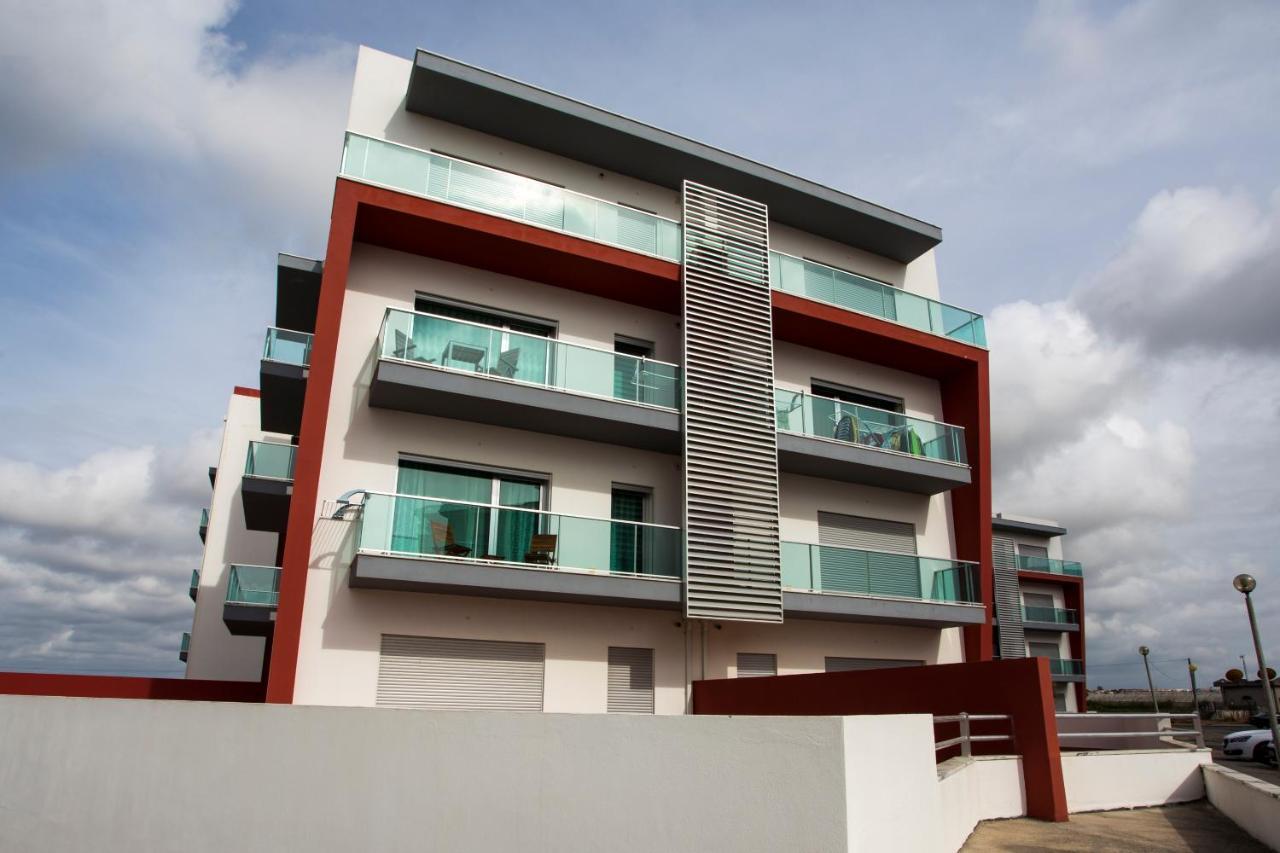 Surf And Stones Apartment Peniche Exterior photo
